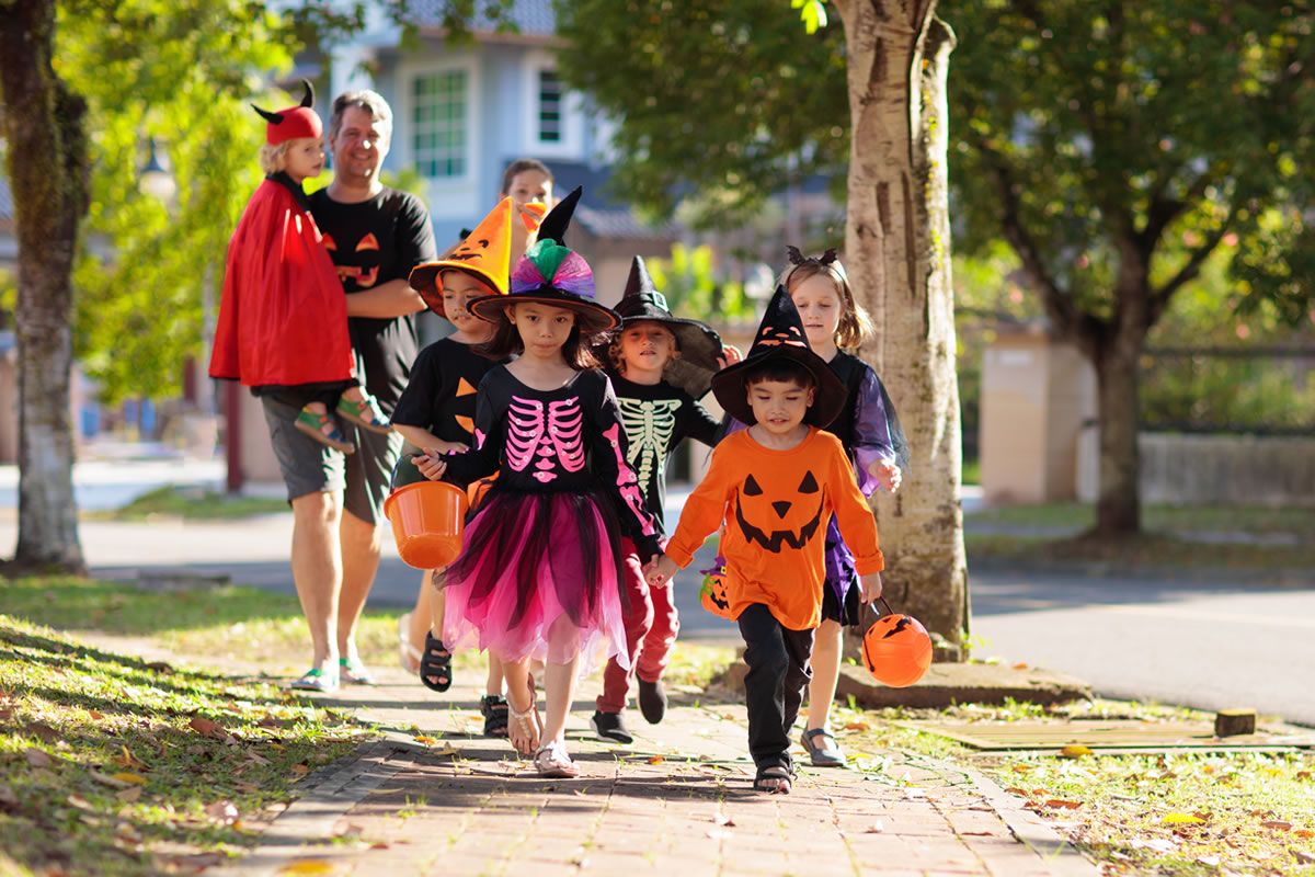 Safe and Sane Halloween Celebration in Downtown Benicia
